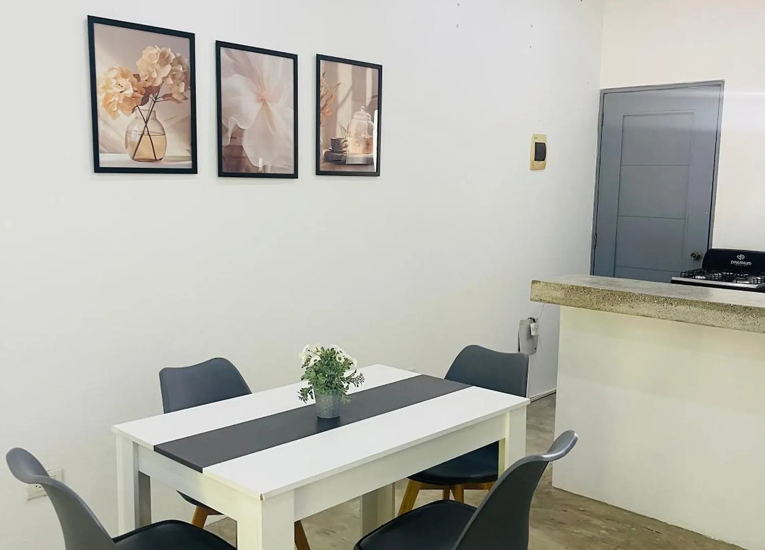 El Patio De Lucia, Center 4 People 拉斯特拉纳斯 0*,